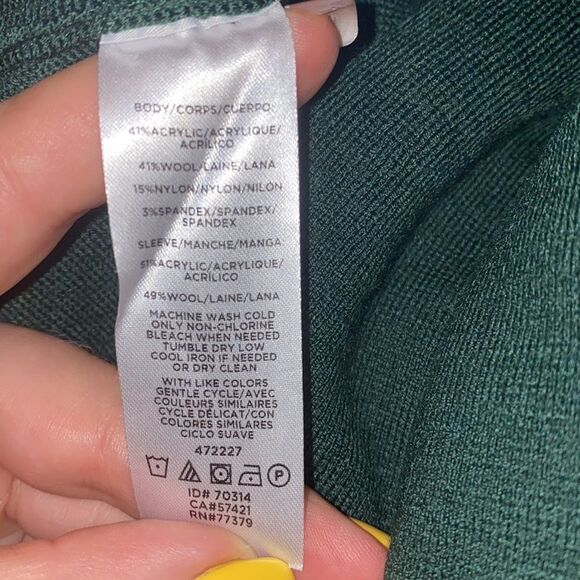 ✨ Ann Taylor Emerald Pleated Flare Sleeve Sweater Dress✨ - Picture 7 of 11